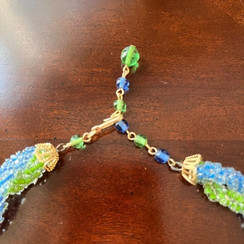 Blue & green beaded vintage necklace